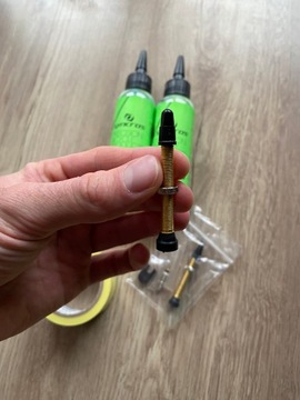 SYNCROS TUBLESS SEALANT 2x125мл НАБОР 33мм ДЛЯ КОЛЕС