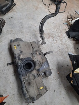 фото thumb №1, C4 picasso ii 1.6bhdi бак bak пального