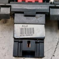 фото thumb №8, Hyundai ix35 панель кнопка світла аварійних