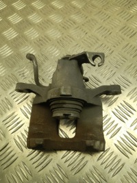 фото thumb №1, Супорт гальма dodge caravan 2015 179913