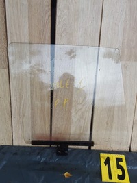 фото thumb №1, Скло бокова права передня праві перед volkswagen golf 1 i