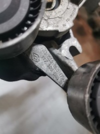 Кронштейн генератора renault megane 3 1.2 tce 117106063r Недорого, фото thumb