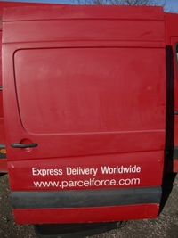 фото thumb №1, Vw crafter mercedes sprinter w906 дверь боковые сдвижные левая красный