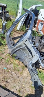 фото thumb №1, Четверть лонжерон перед правая tiguan