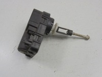 фото thumb №5, Mercedes e w210 моторчик регулювання фара