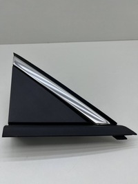 фото thumb №1, Opel crossland x заглушка трикутник молдинг крила права перед 464874646