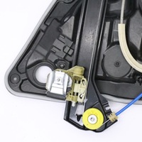 фото thumb №9, Mercedes cla c118 coupe подъемник стекло задних дверь левых a1187300501