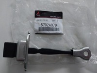 фото thumb №14, Mitsubishi оригинальный номер 5702a079 ограничитель дверь