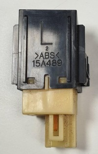 фото thumb №2, Кнопка открывания крышки mazda rx-8 15a489