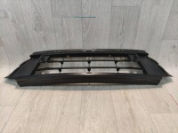 Bmw 2 f45 рестайлинг  решётка средняя бампера перед 7460146 Недорого, фото thumb