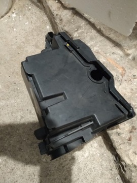 фото thumb №7, Peugeot 308 t9 корпус коробка запобіжників