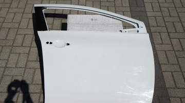 фото thumb №1, Передние правые дверь renault zoe