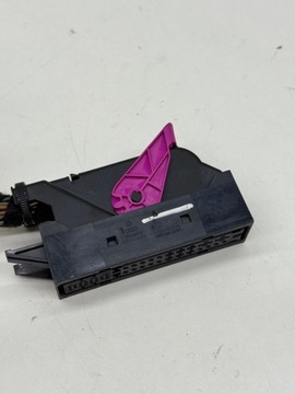 фото thumb №9, Audi volkswagen skoda штекер разъём соединитель + шланг 4g0971636a