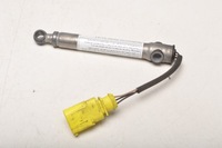 фото thumb №1, Audi a3 8v патрон капот 8v0823823f