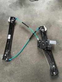 фото thumb №1, Bmw 1 f20 подъемник стекло левый перед 7242561