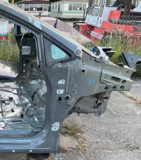 фото thumb №1, Подкрылок блок двигателя правый перед chrysler pacifica 2016-