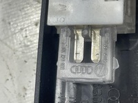 фото thumb №6, Лампа подсветка сиденье audi a4 b7 8300246