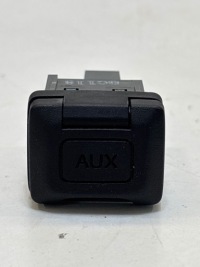 фото thumb №1, Honda cr-v iii lift 09-12 роз'єм з'єднувач aux r20a2 2,0 b