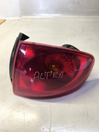 фото thumb №1, Лампа задняя правая seat altea 5p0945096e