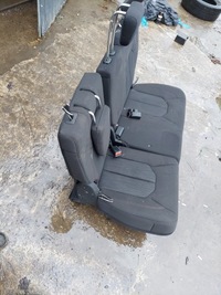 фото thumb №5, Pacifica 2016-2021r заднее сиденье 3 ряд велюр