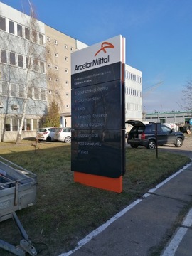 СВЕТОДИОДНЫЙ РЕКЛАМНЫЙ ПИЛОН DIBOND ДВУХСТОРОННИЙ РЕЗАК 3х1,25м