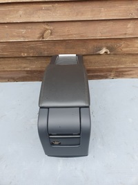 фото thumb №9, Подлокотник volvo xc60 europa кожа