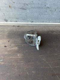 фото thumb №1, Bmw f01 f07 f10 засов замок капот правый 7183764