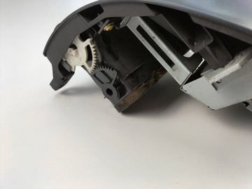 фото thumb №8, Консоль средняя радио toyota avensis 8611005020