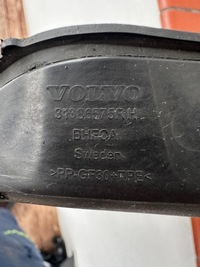 фото thumb №6, Volvo s90 v90 молдинг стекло передней лобовое 31386575 правая