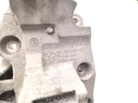 Bmw 5 series кронштейн генератора 520d дизель 120kw 163 hp 8506863 2012 Зі Шроту, фото thumb