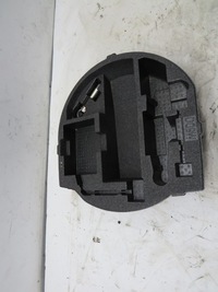 фото thumb №1, Вкладиш багажника колеса mazda 2 dj