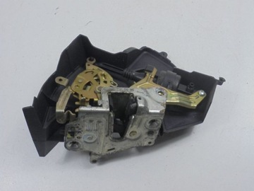 фото thumb №1, Mercedes c w202 замок двері зад лівий 2027300535