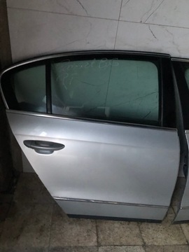 фото thumb №1, Двері задні праві volkswagen passat b6