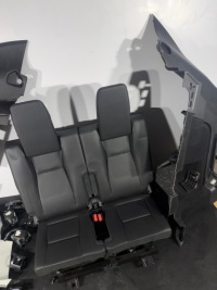 фото thumb №10, Сиденье сиденья зад iii ряд land rover discovery sport l550 комплект накладка