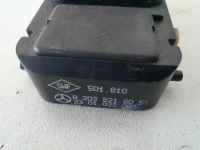 фото thumb №6, Mercedes w203 00-04 kombi c320 cdi панель керування вікон a2038218051