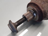 фото thumb №3, Приводной вал левый задняя quattro s6 c6 5.2 fsi 4f0501203