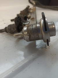 фото thumb №10, Audi a3 1.6 планка впрыскивающий 06a906031d 06a133317e