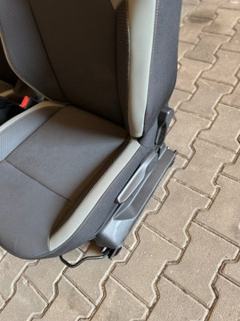 фото thumb №10, Dacia duster iii 2024 2025 сиденья диван сиденье салон обивка