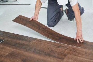 Самоклеящиеся виниловые панели LVT белого цвета с орехом пекан