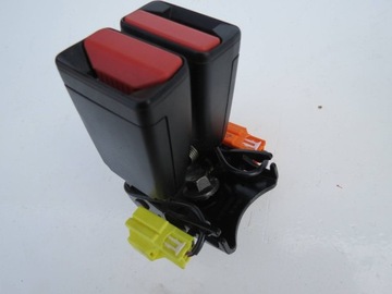 фото thumb №1, Застібка ременя праві зад volvo v60 31250658 31250659