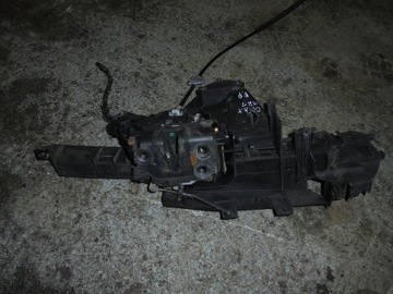 фото thumb №2, Focus c-max 03-07 замок перед правий