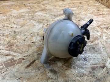 фото thumb №8, Бак расширительный bmw g30 g31 g11 g12 8610654