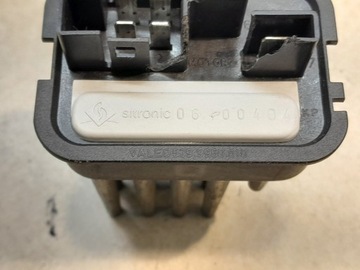 фото thumb №5, Резистор вентилятор opel astra h 90566802