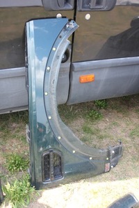 фото thumb №1, Land rover discovery 4 крыло правый