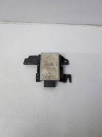 фото thumb №1, Радар датчик асистент поперечина руху правий задня audi rs6 a6 c8 kombi