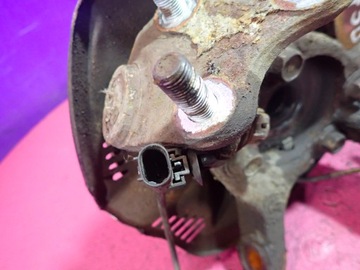 фото thumb №4, Auris i 06- 1.6 ступиця поворотна опора перед права abs