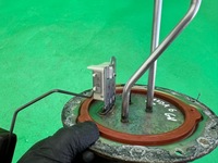 фото thumb №8, Датчик уровня топлива поплавок mazda 6 ii gh lift 2.2 mzr-cd 07-12