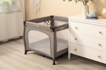 Детская плейпен складная кроватка удобная безопасная Caretero Quadra