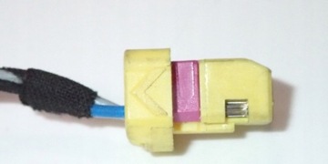 фото thumb №8, Роз'єм штекер з'єднувач жовта audi 4d0972571