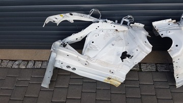 ЧЕТВЕРТЬ ФАРТУКА LEXUS UX FINGER FRAME